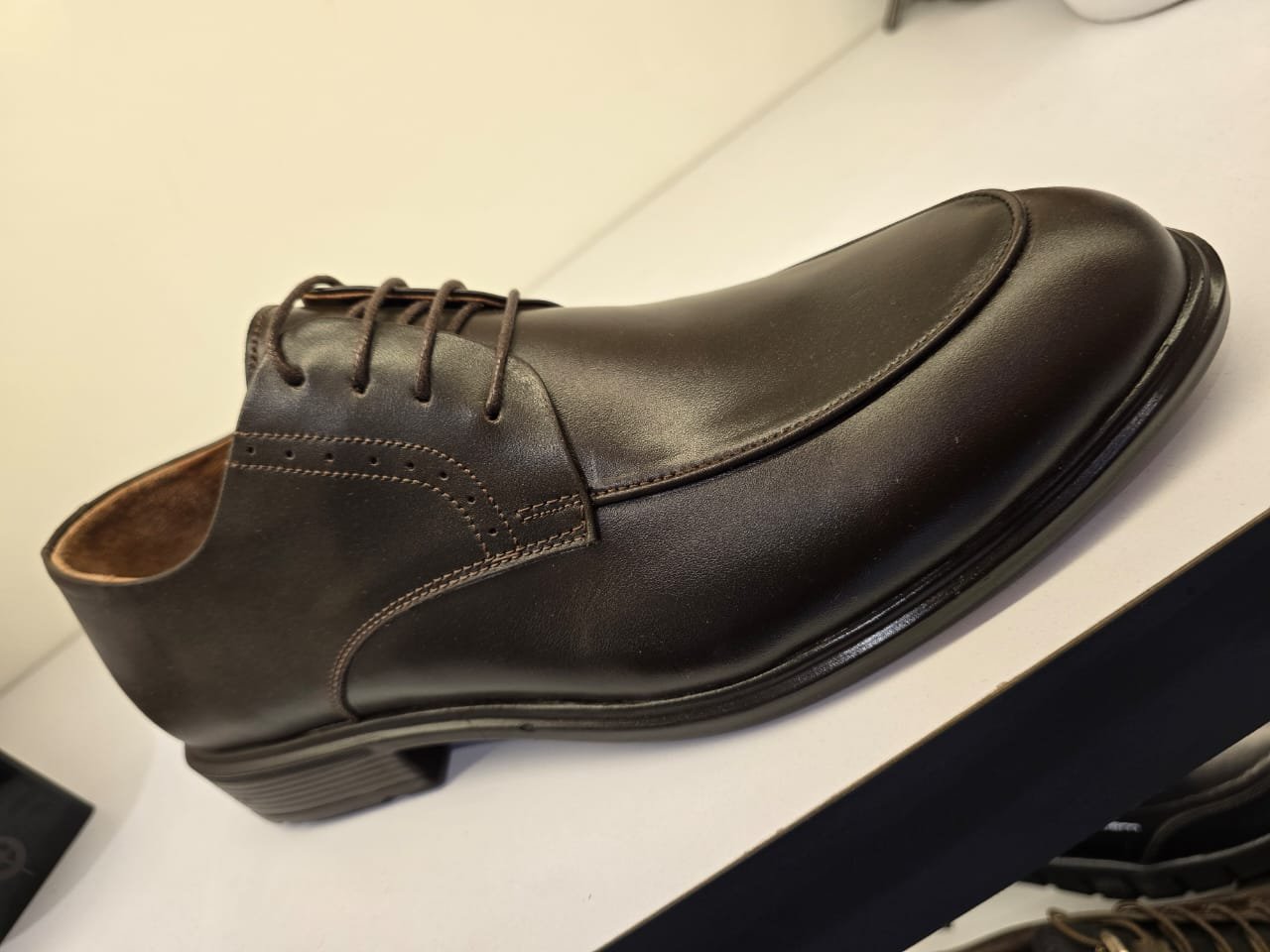 حذاء رسمي من poltab