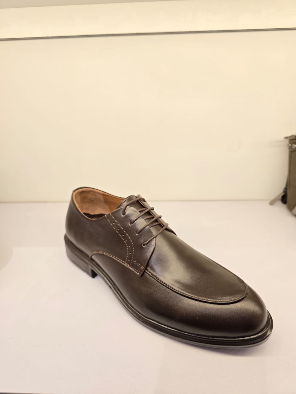 حذاء رسمي من poltab