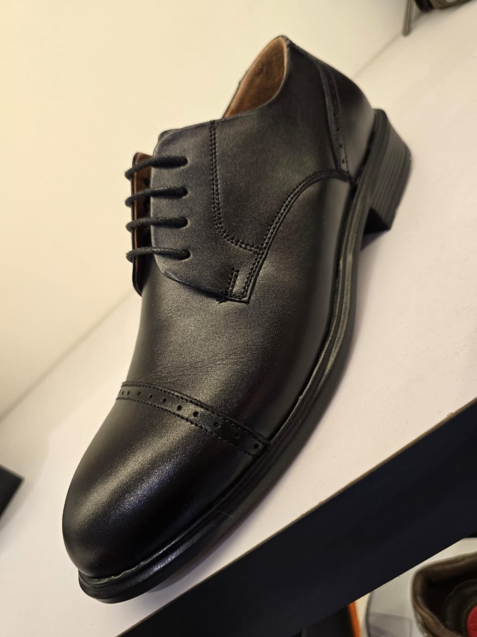 حذاء رسمي من poltab