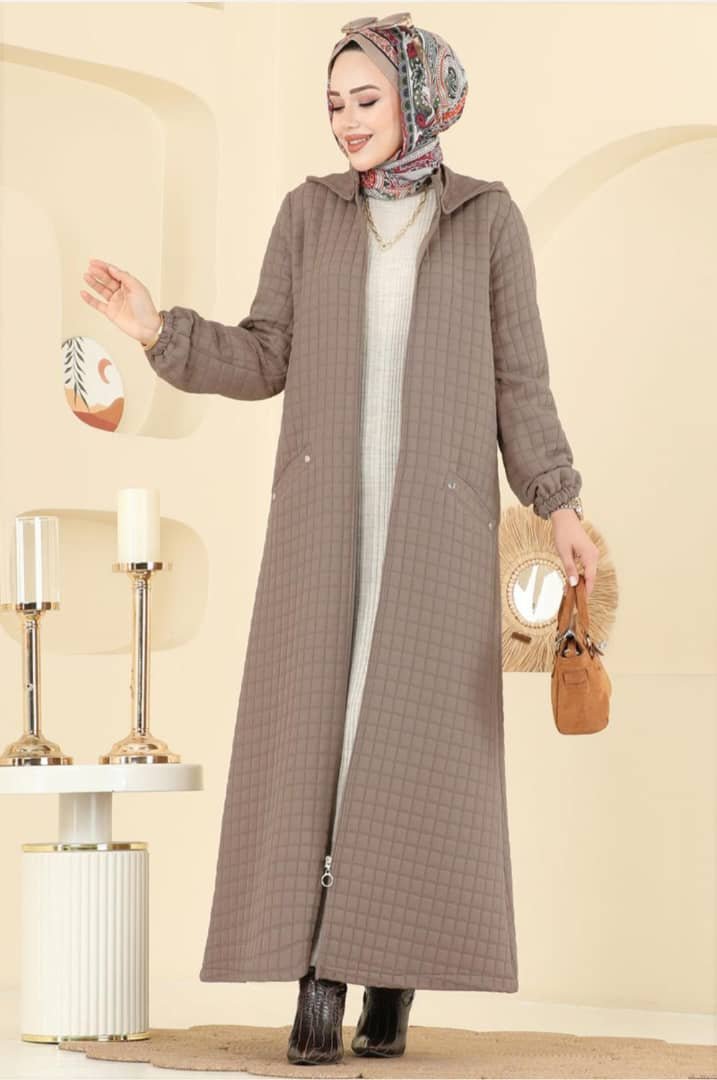 عباءة مبطّنة