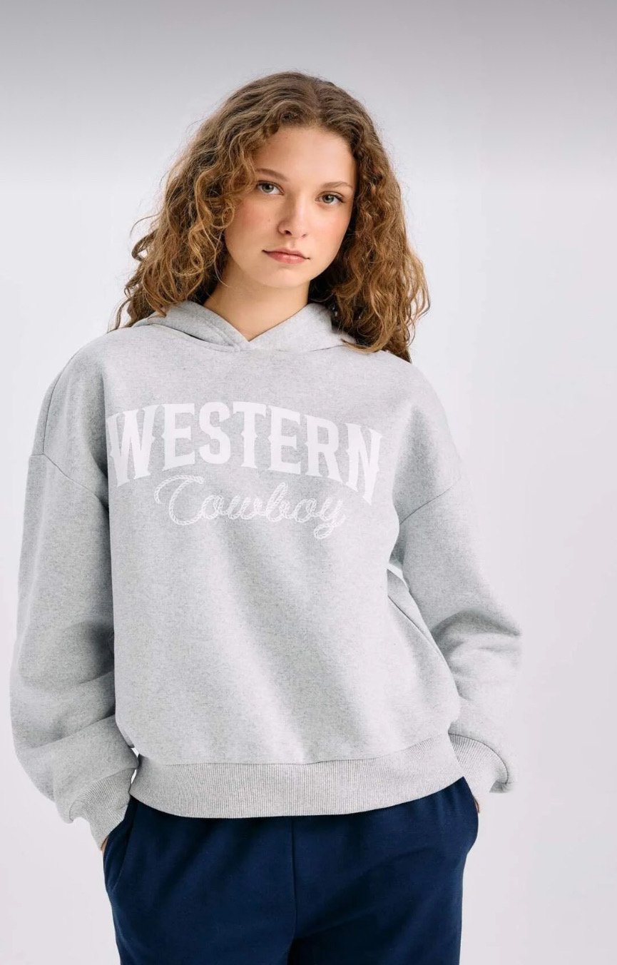 هودي من defacto