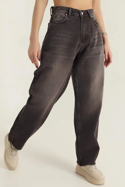 بنطال جينز نسائي اسود