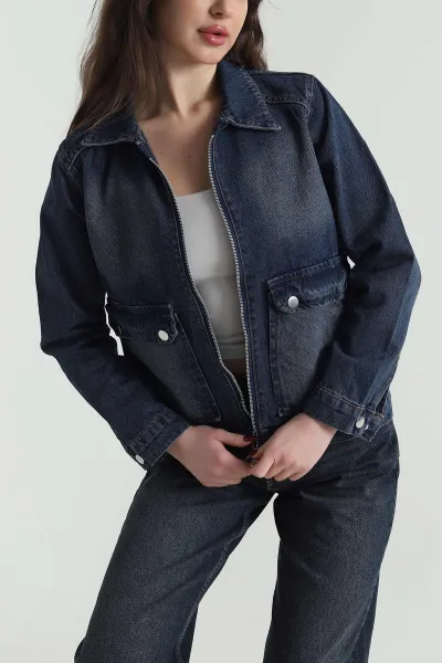 جاكيت جينز نسائي