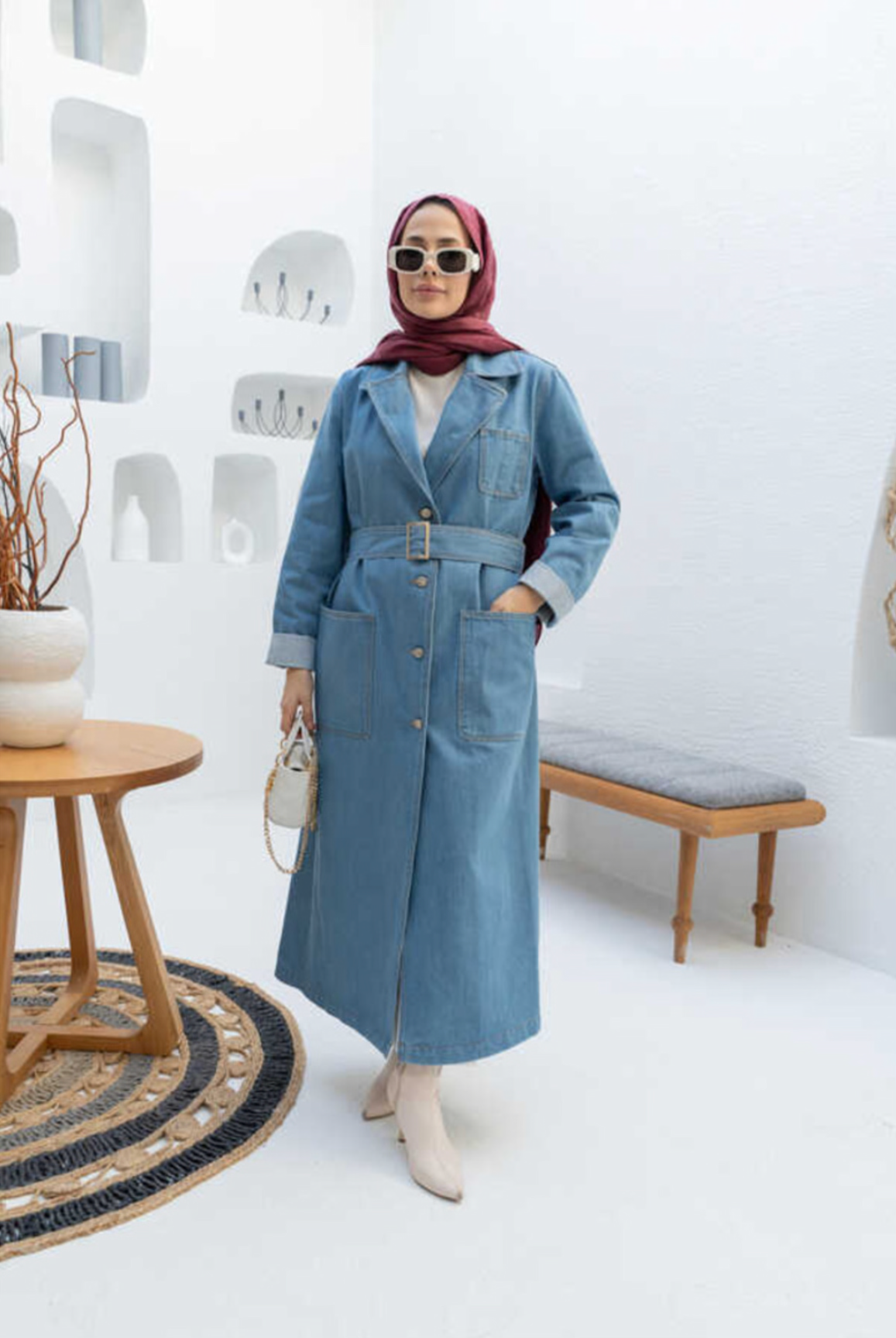 ترانشكوت جينز أزرق بحزام خصر