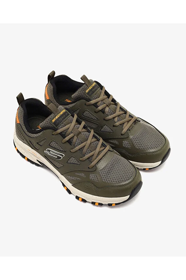 حذاء رياضة من skechers