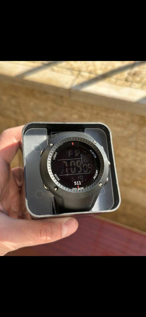 ساعة رياضية رقمية متعددة الوظائف – تصميم عملي