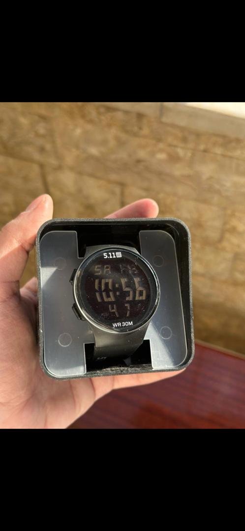 ساعة رياضية رقمية متعددة الوظائف – تصميم عملي