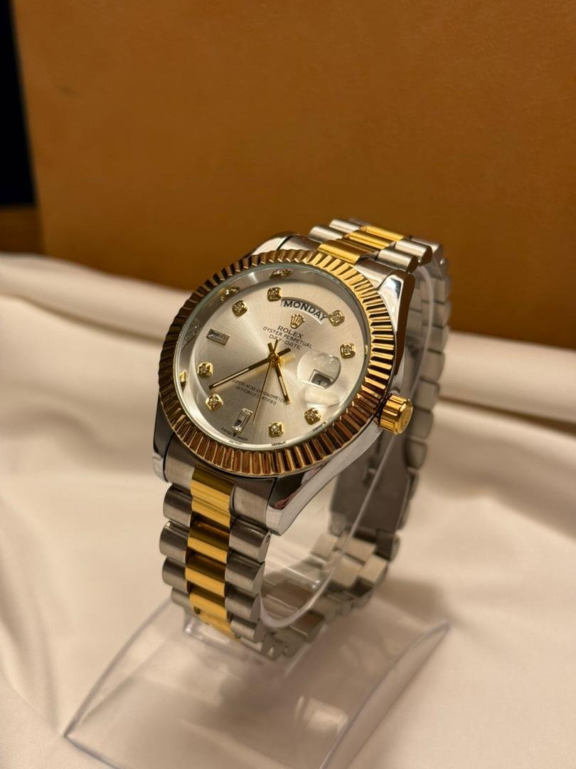 ساعة يد فاخرة كلاسيكية ثنائية اللون – فضي × ذهبي