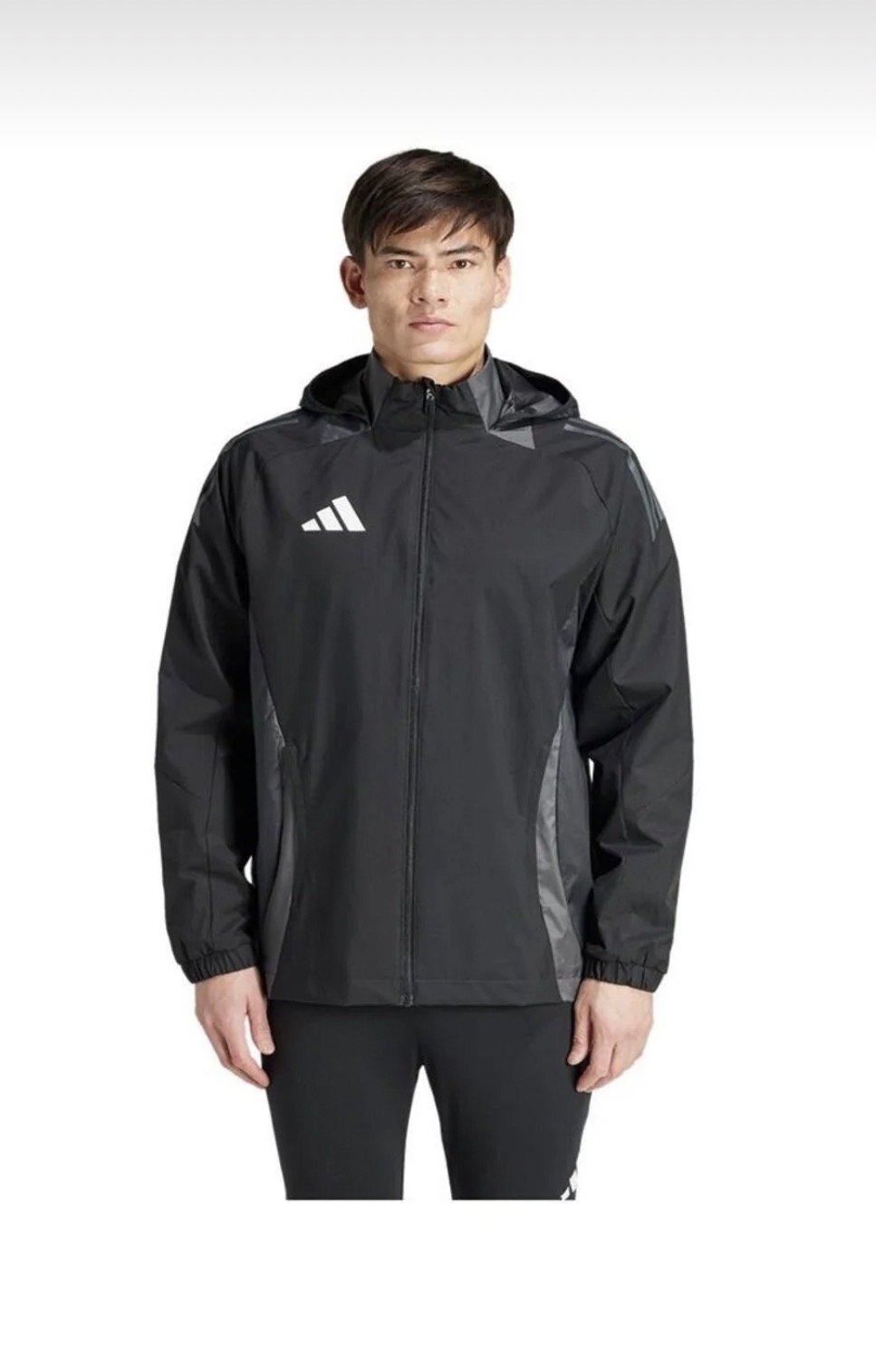 سويت شيرت رجالي رياضي بأكمام طويلة باللون الأسود من Adidas