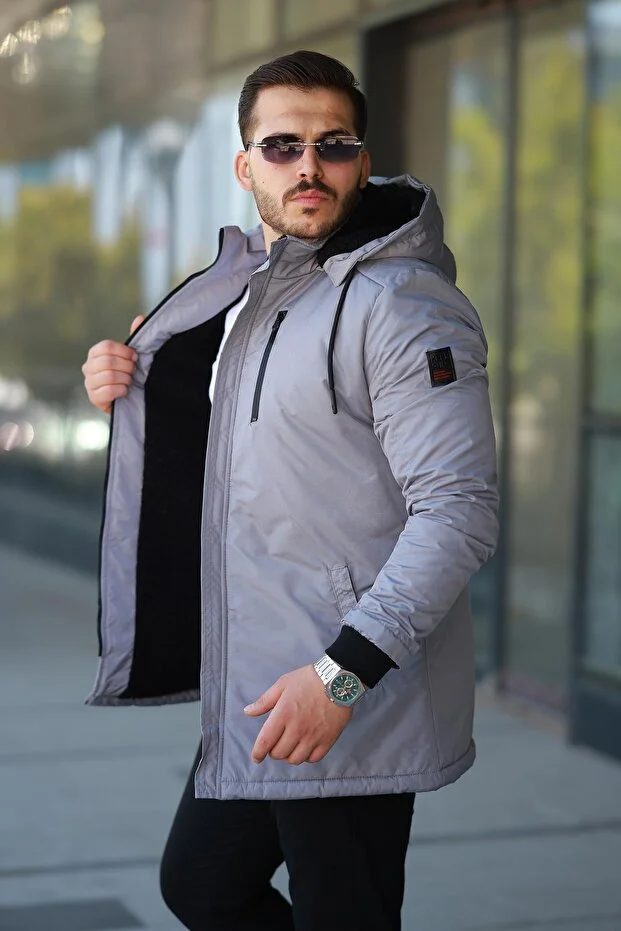 جاكيت رجالي مطري مبطن بالفرو