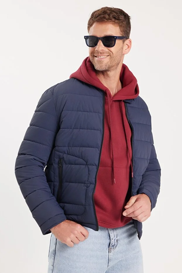 جاكيت مطري رجالي ياقة عادية الشكل