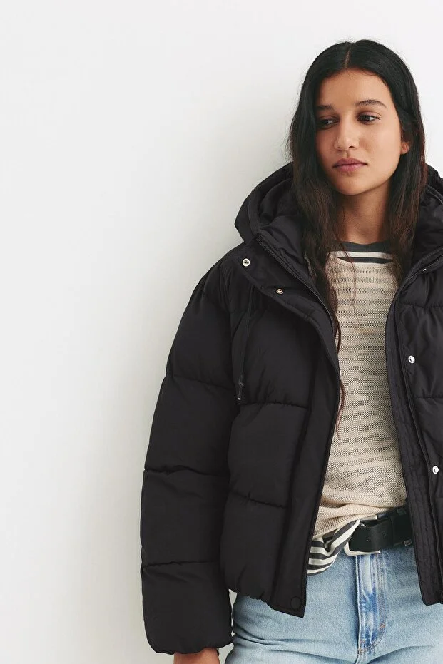 جاكيت مطري من pull&bear