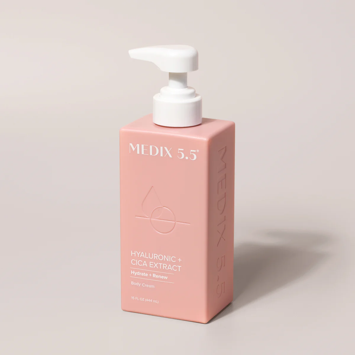 MEDIX 5.5 HYALURONIC + CICA EXTRACT 444ML