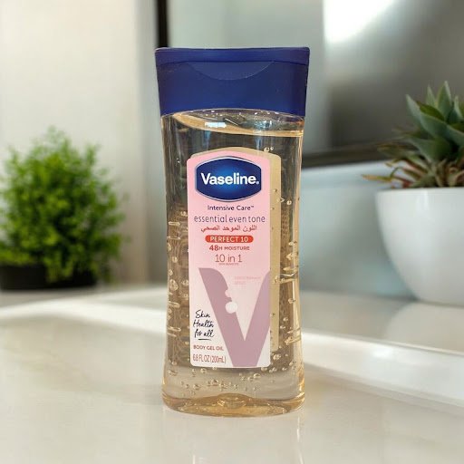 VASELINE OIL ESSENTIAL EVEN TONE 200ML