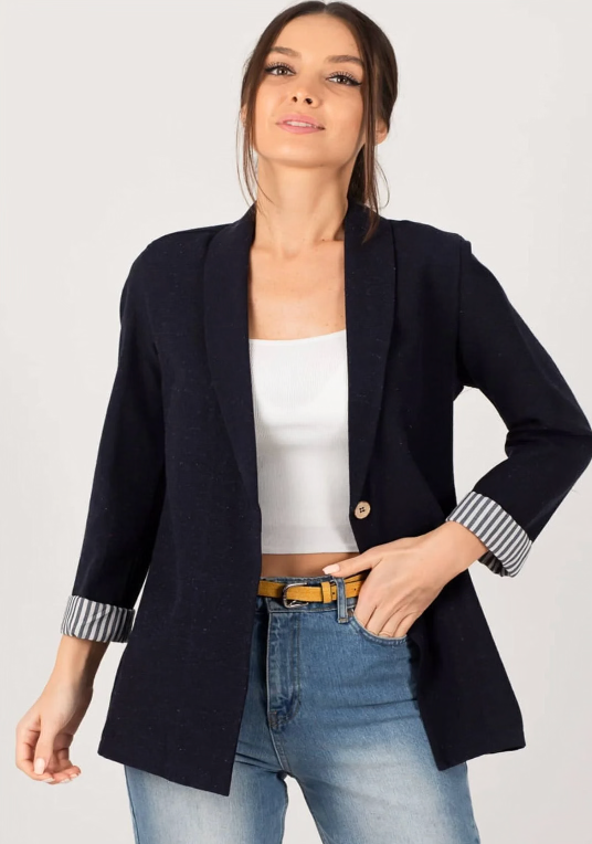 جاكيت بليزر نسائي بقصة سبور وأكمام طويلة