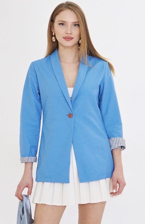 جاكيت بليزر نسائي بقصة سبور وأكمام طويلة