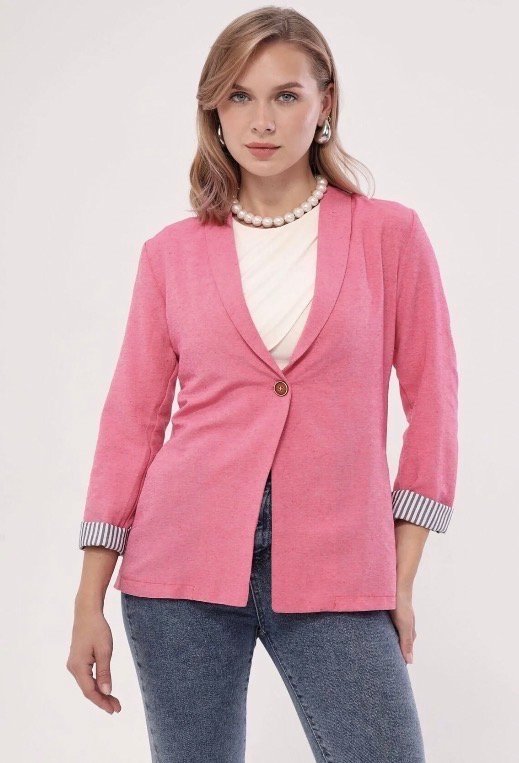 جاكيت بليزر نسائي بقصة سبور وأكمام طويلة