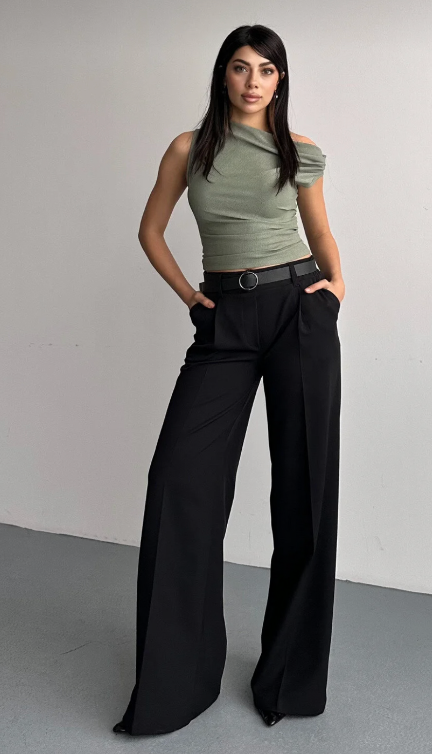 بنطال نسائي بقصة شارلستون