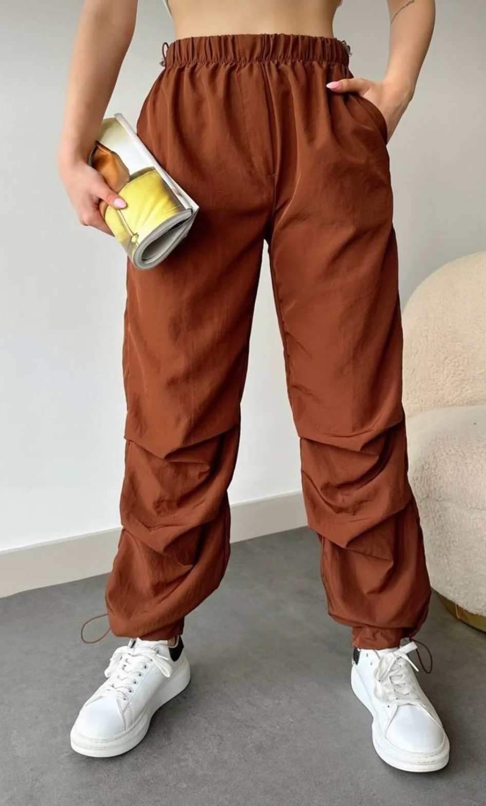 بنطال وتر بروف بلون قرميدي للسيدات