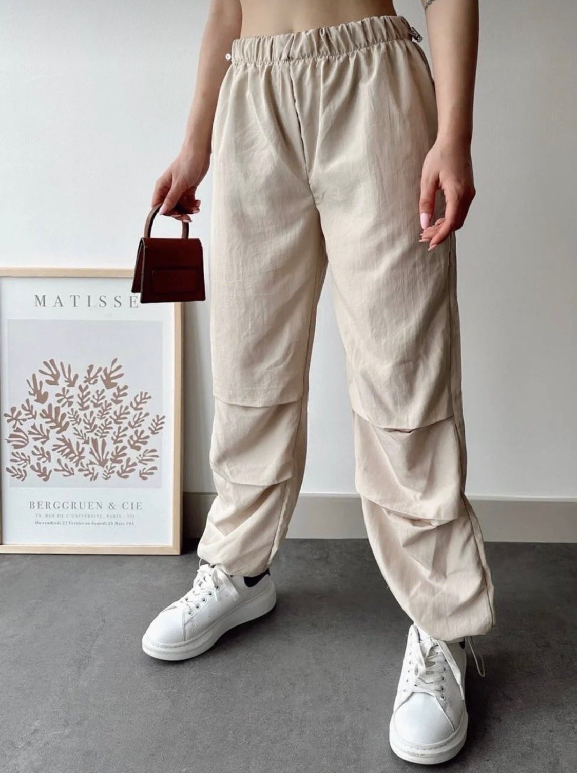 بنطال وتر بروف بلون كريمي للسيدات