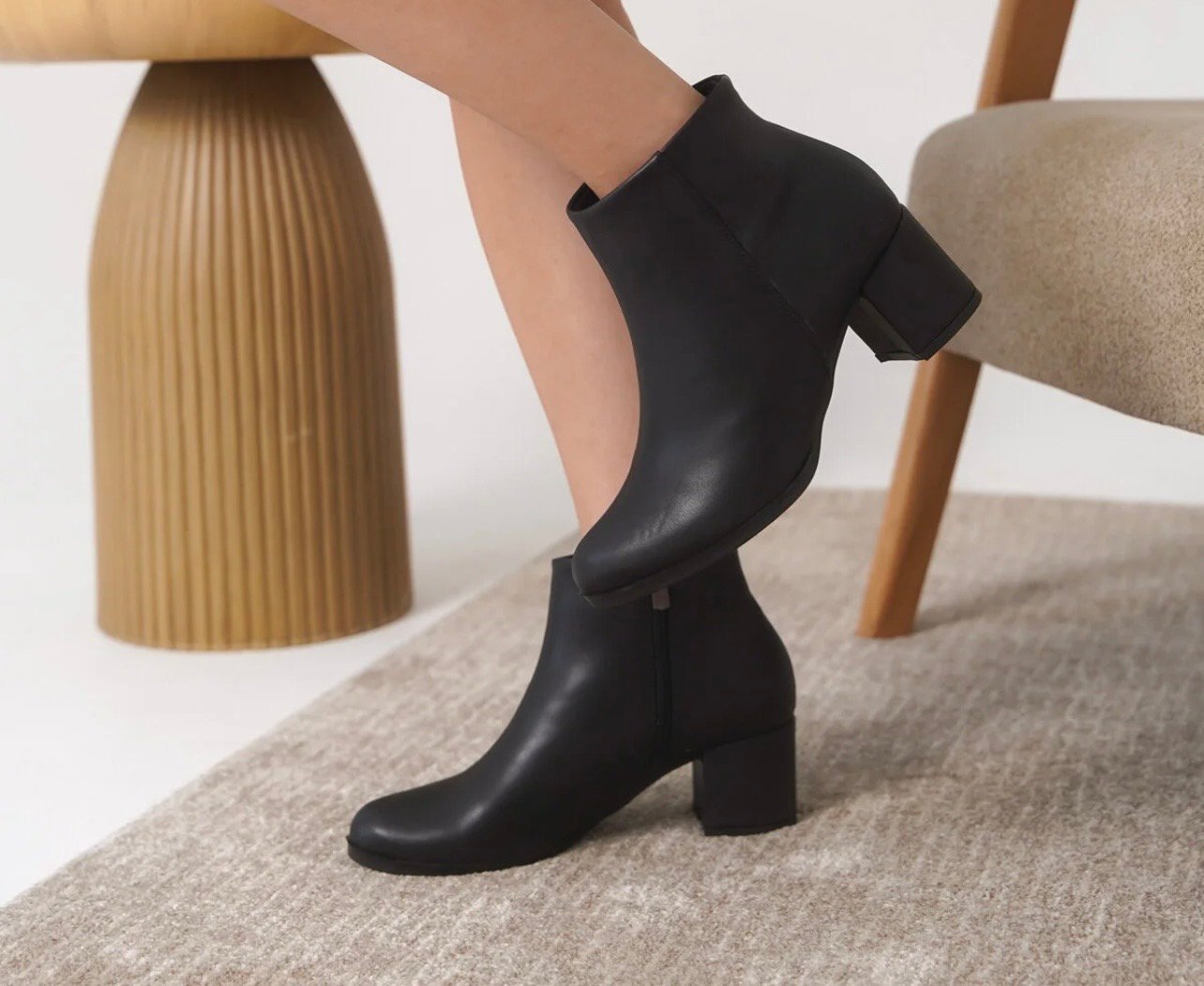 حذاء نسائي شتوي