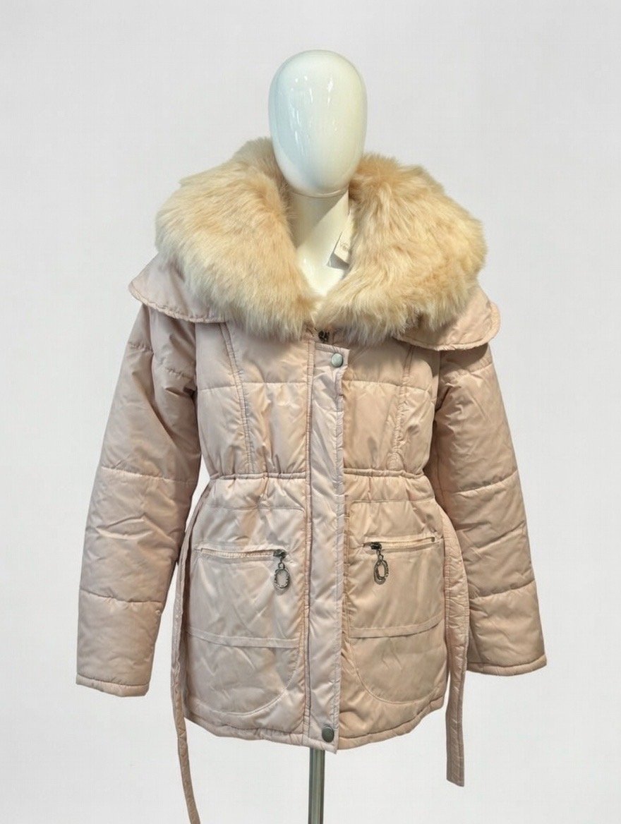 جاكيت مطري نسائي